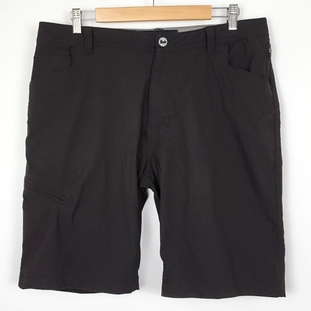 WindRiver Outfitting Co. Men's Activewear Black Shorts Stretch Lightweight 36